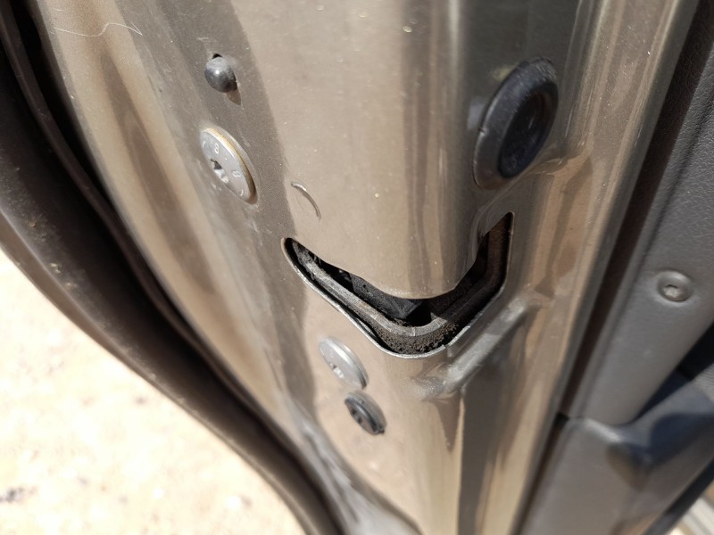 Recambio de cerradura puerta trasera izquierda para peugeot 5008 (0u_, 0e_) 1.6 hdi referencia OEM IAM 9800624280  