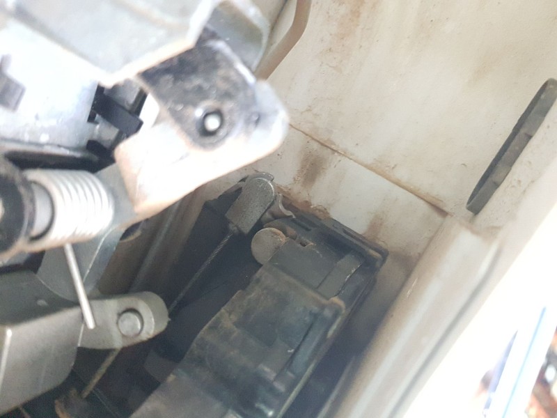 Recambio de cerradura puerta delantera izquierda para peugeot boxer autobús 2.0 bluehdi 130 referencia OEM IAM 1633561480  