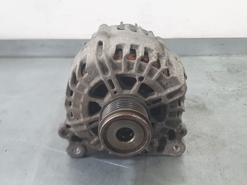 Recambio de alternador para seat leon (5f1) 1.6 tdi referencia OEM IAM 04L903021L 03L903023LX 