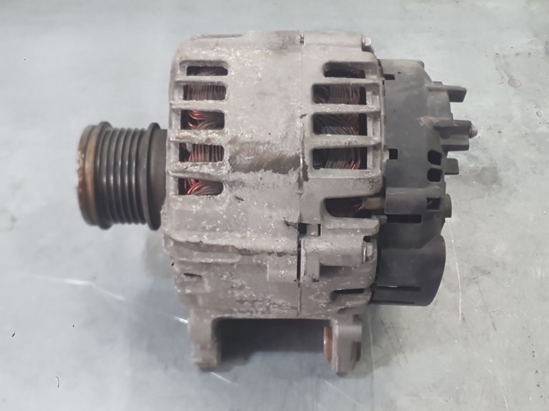 Recambio de alternador para seat leon (5f1) 1.6 tdi referencia OEM IAM 04L903021L 03L903023LX 