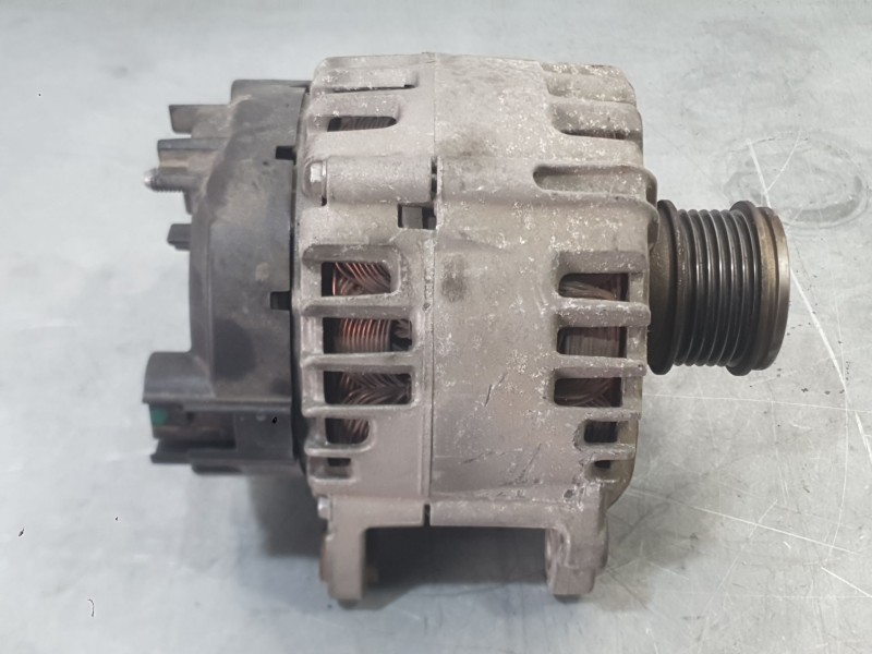 Recambio de alternador para seat leon (5f1) 1.6 tdi referencia OEM IAM 04L903021L 03L903023LX 
