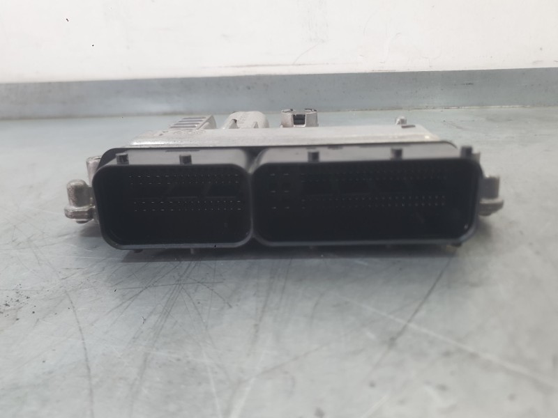 Recambio de centralita motor uce para seat leon (5f1) 1.6 tdi referencia OEM IAM 04L906056GT  