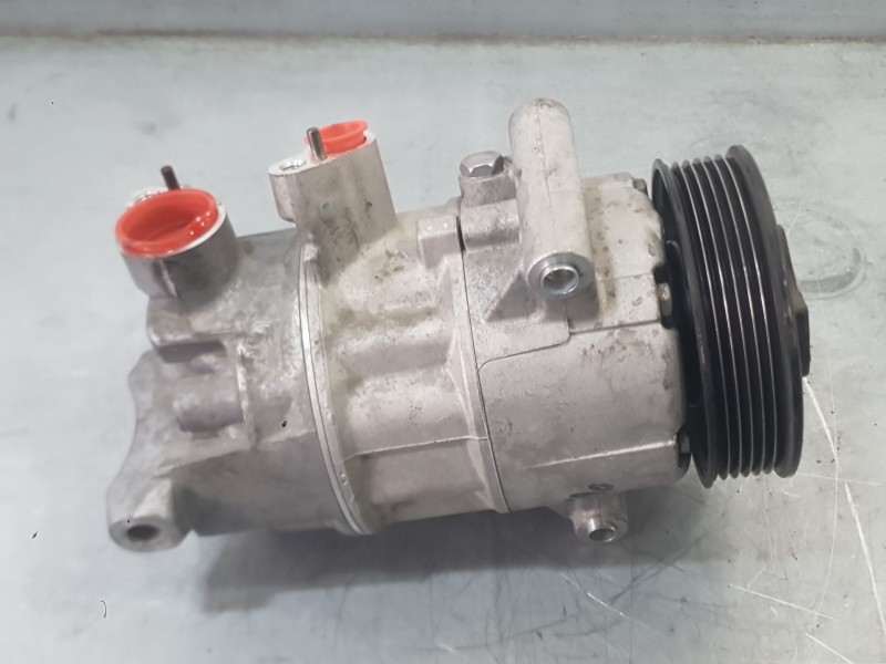 Recambio de compresor aire acondicionado para seat leon (5f1) 1.6 tdi referencia OEM IAM 5Q0816803D 5Q0820803Q 