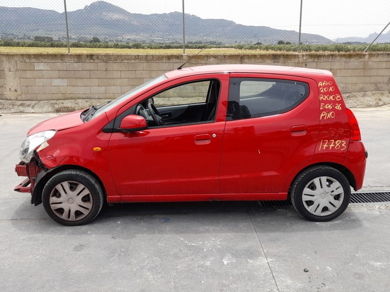 nissan pixo (ua0) del año 2010