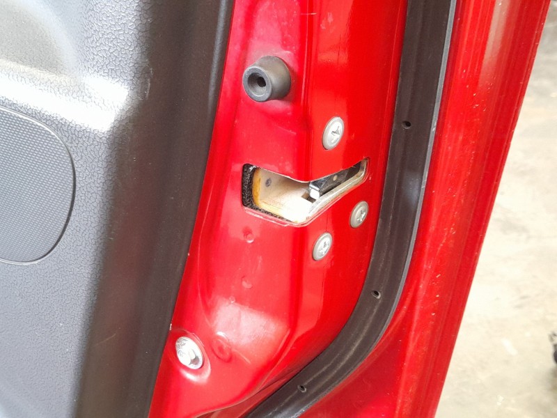 Recambio de cerradura puerta delantera derecha para nissan pixo (ua0) 1.0 referencia OEM IAM 805004A00D  