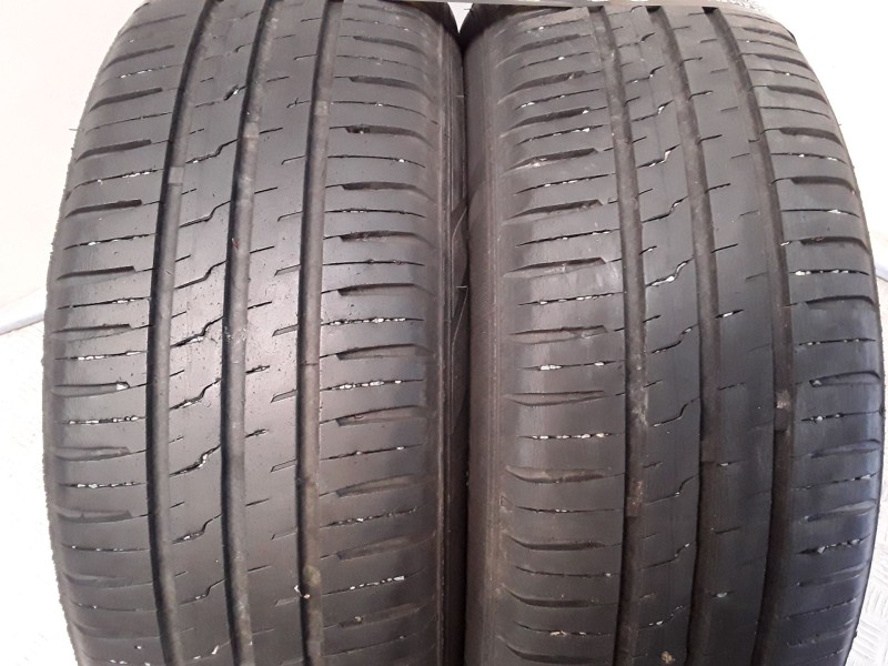 Recambio de neumatico pareja para neumaticos reutilizados - referencia OEM IAM 185601588H CEAT 185/60/15/88H