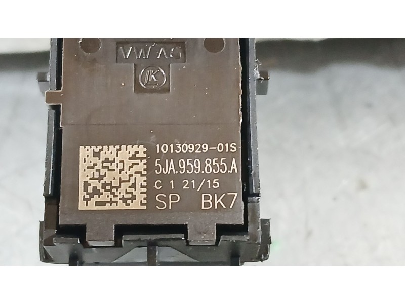 Recambio de mando elevalunas delantero derecho para skoda fabia iii (nj3) 1.4 tdi referencia OEM IAM 5JA959855A  