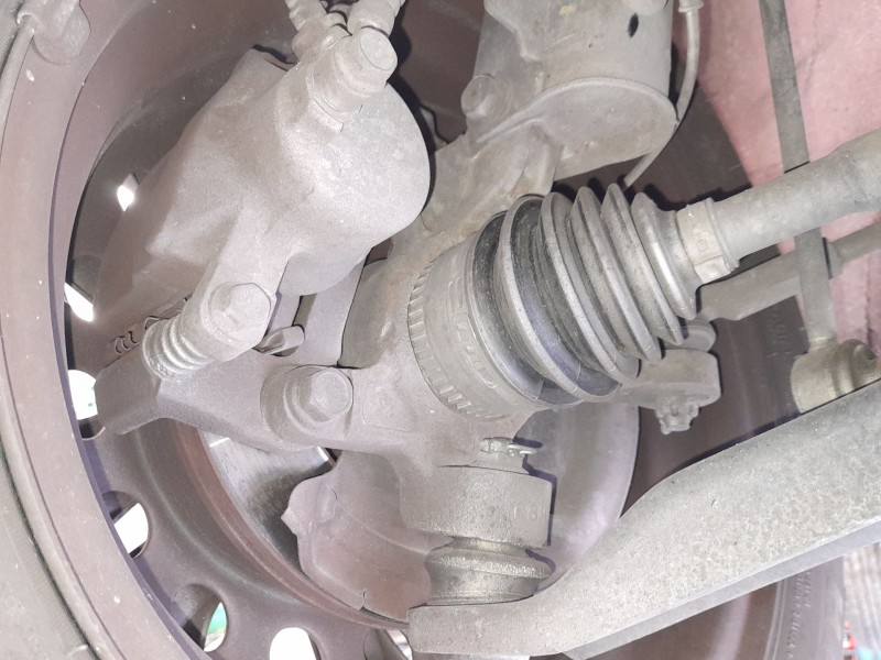 Recambio de mangueta delantera derecha para nissan pixo (ua0) 1.0 referencia OEM IAM 400144A00B  