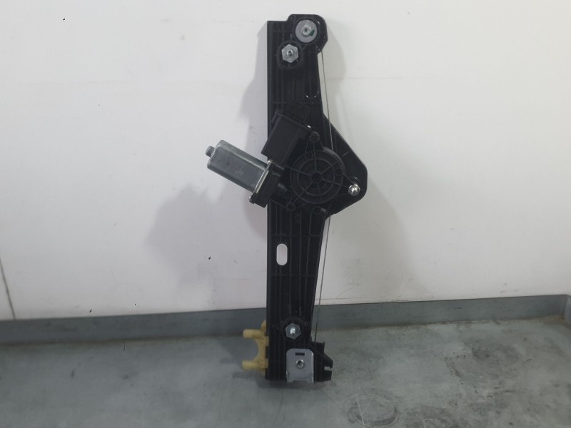 Recambio de elevalunas trasero derecho para jeep avenger (fh1) avenger t-gdi cat referencia OEM IAM 52271435  