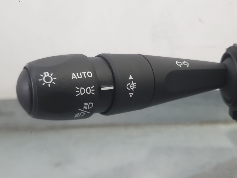 Recambio de mando luces y limpia para jeep avenger (fh1) avenger t-gdi cat referencia OEM IAM 735801303  