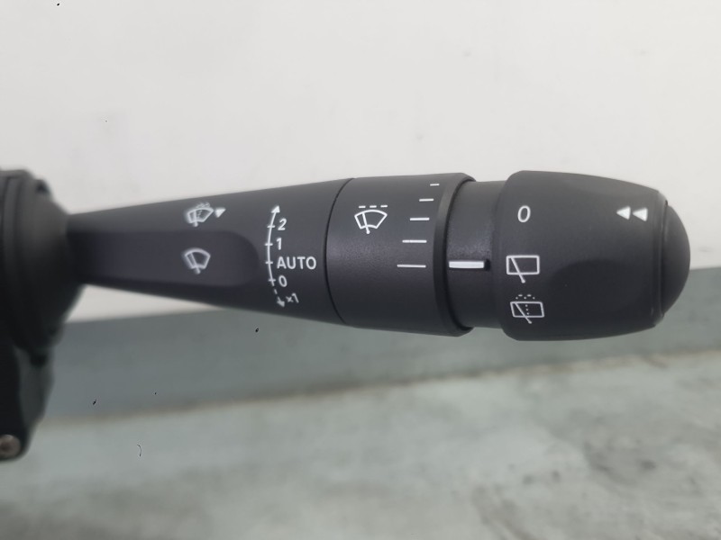 Recambio de mando luces y limpia para jeep avenger (fh1) avenger t-gdi cat referencia OEM IAM 735801303  
