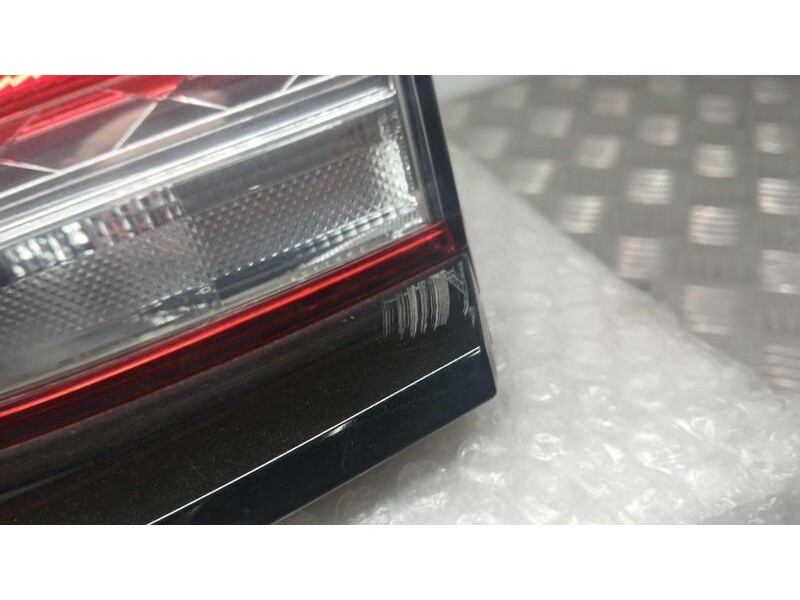 Recambio de piloto trasero derecho interior para ds 3 style referencia OEM IAM 9820889180  