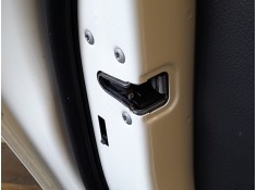 CERRADURA PUERTA TRASERA IZQUIERDA A2047302735 