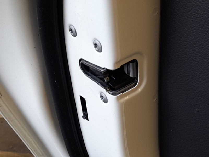 Recambio de cerradura puerta trasera izquierda para mercedes-benz cla coupé (c117) cla 220 cdi / d (117.303) referencia OEM IAM 