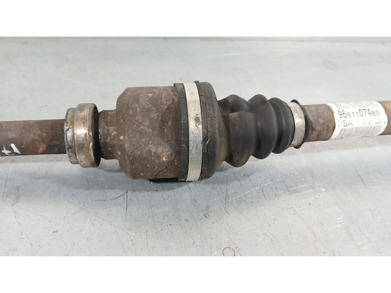 Recambio de transmision delantera derecha para peugeot 5008 (0u_, 0e_) 1.6 hdi referencia OEM IAM 3273QK  