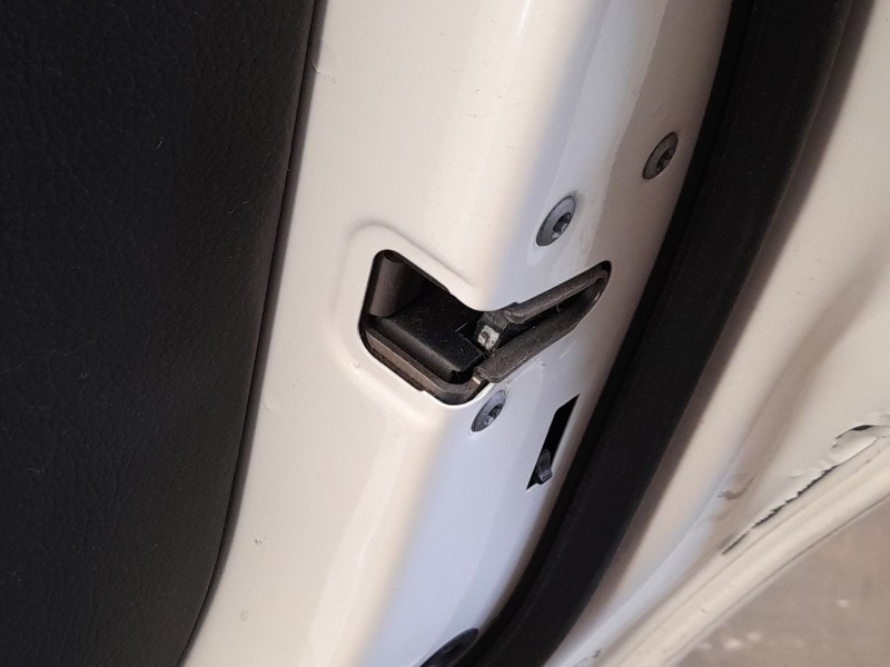 Recambio de cerradura puerta trasera derecha para mercedes-benz cla coupé (c117) cla 220 cdi / d (117.303) referencia OEM IAM A2