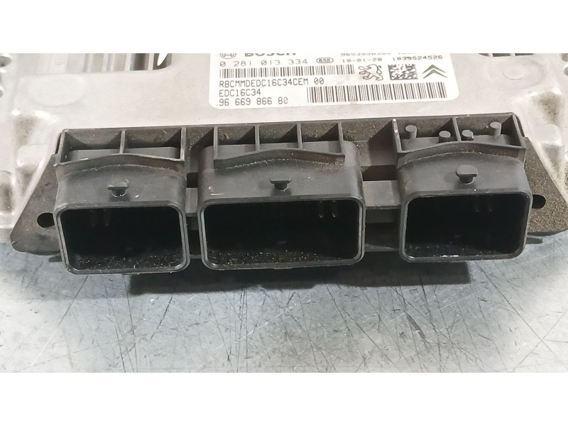 Recambio de centralita motor uce para peugeot 5008 (0u_, 0e_) 1.6 hdi referencia OEM IAM   