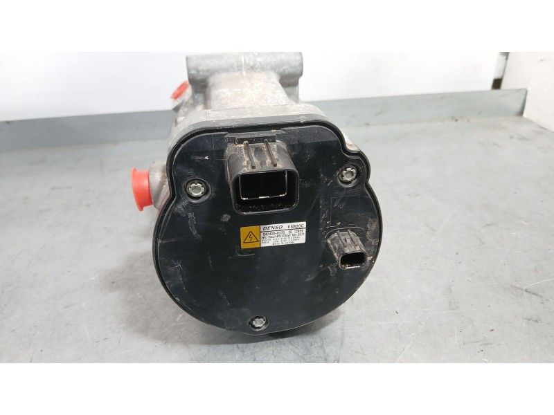 Recambio de compresor aire acondicionado para toyota corolla (e21) hybrid active referencia OEM IAM 8837047092  