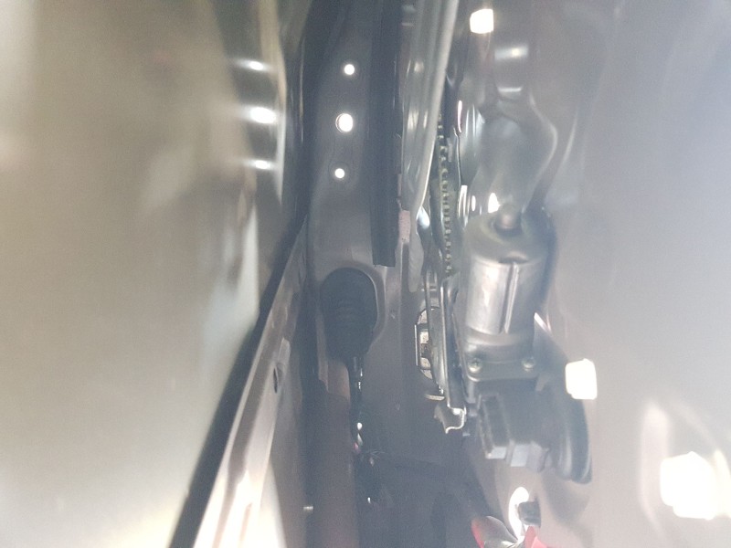 Recambio de elevalunas trasero izquierdo para toyota yaris (_p13_) 1.5 (nsp131_) referencia OEM IAM 698400D220  