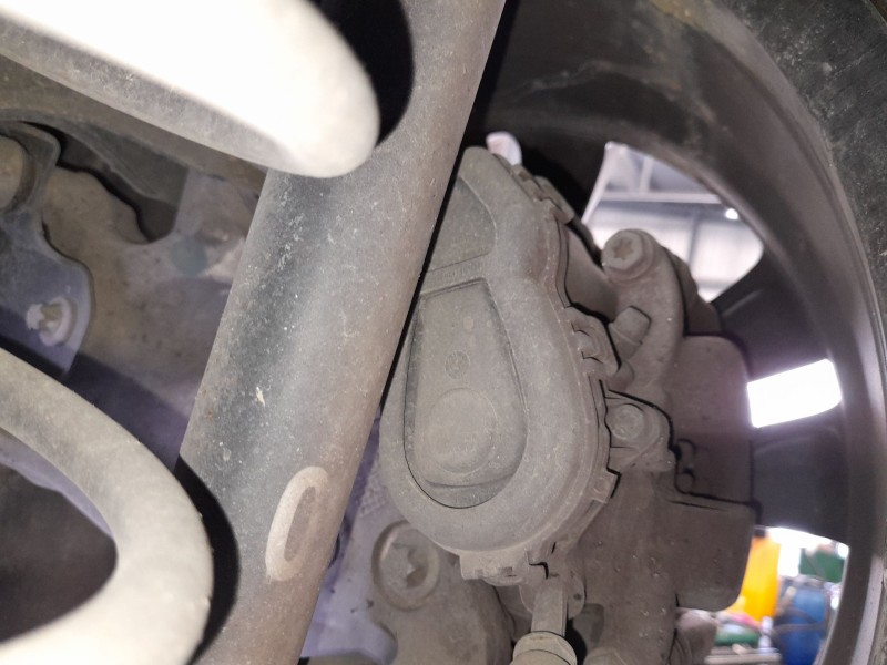 Recambio de pinza freno trasera derecha para mercedes-benz cla coupé (c117) cla 220 cdi / d (117.303) referencia OEM IAM A000423
