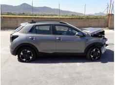 KIA STONIC (YB)