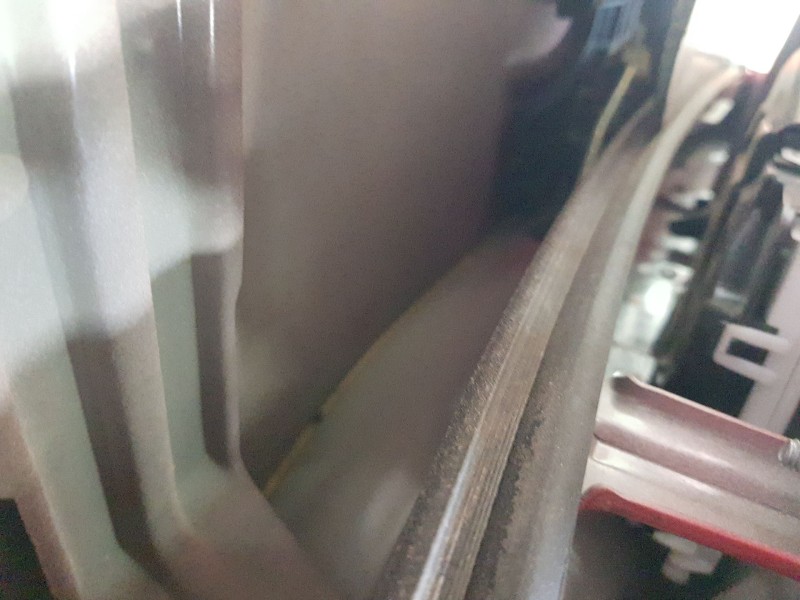 Recambio de cerradura puerta delantera derecha para toyota yaris (_p13_) 1.5 (nsp131_) referencia OEM IAM 690300D540  