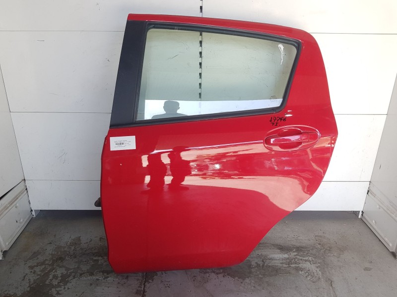 Recambio de puerta trasera izquierda para toyota yaris (_p13_) 1.5 (nsp131_) referencia OEM IAM 670040D210  