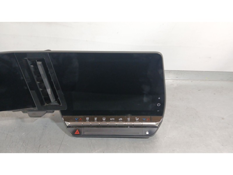 Recambio de cuadro instrumentos para renault megane e-tech suv ev60 referencia OEM IAM 680504426R  