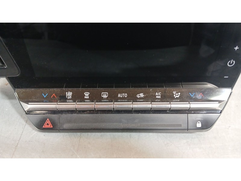 Recambio de cuadro instrumentos para renault megane e-tech suv ev60 referencia OEM IAM 680504426R  