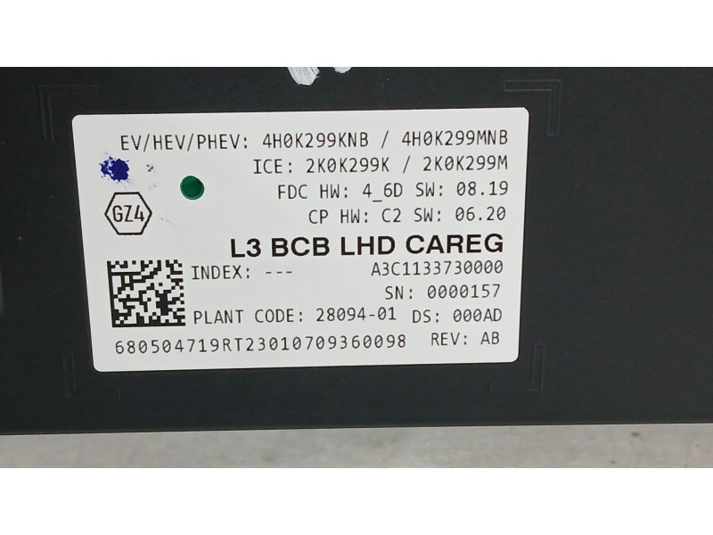 Recambio de cuadro instrumentos para renault megane e-tech suv ev60 referencia OEM IAM 680504426R  