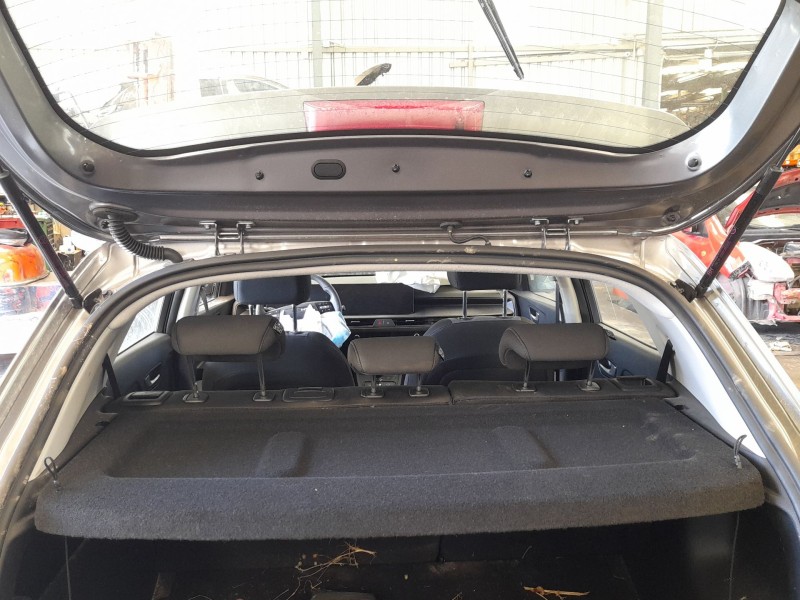 Recambio de bandeja trasera para kia stonic (yb) 1.0 t-gdi eco-dynamics+ referencia OEM IAM 85910H8400WK  