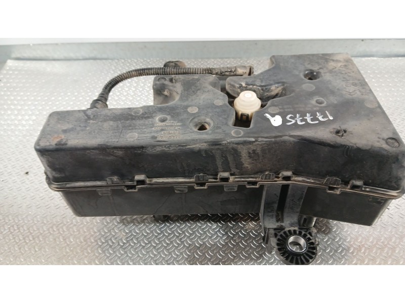 Recambio de deposito aditivo para peugeot boxer autobús 2.0 bluehdi 130 referencia OEM IAM 9809653280  