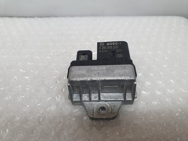 Recambio de caja precalentamiento para bmw serie 1 lim. (f40) 118d referencia OEM IAM 8586873 0281003215 BOSCH