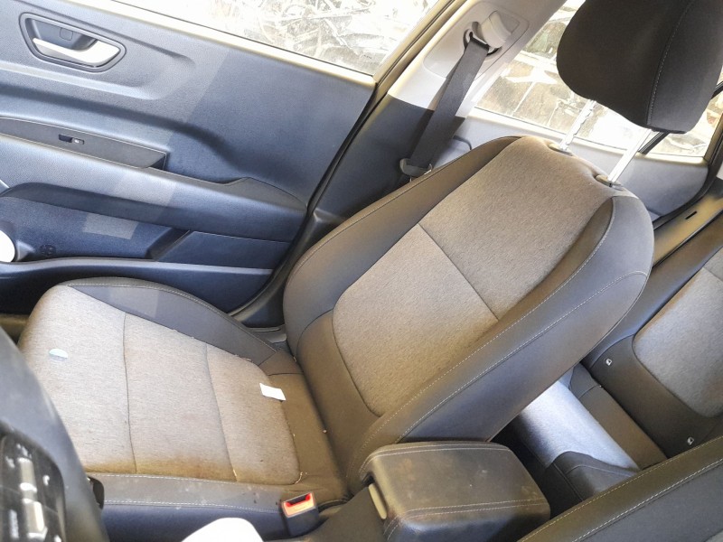 Recambio de asiento delantero derecho para kia stonic (yb) 1.0 t-gdi eco-dynamics+ referencia OEM IAM   