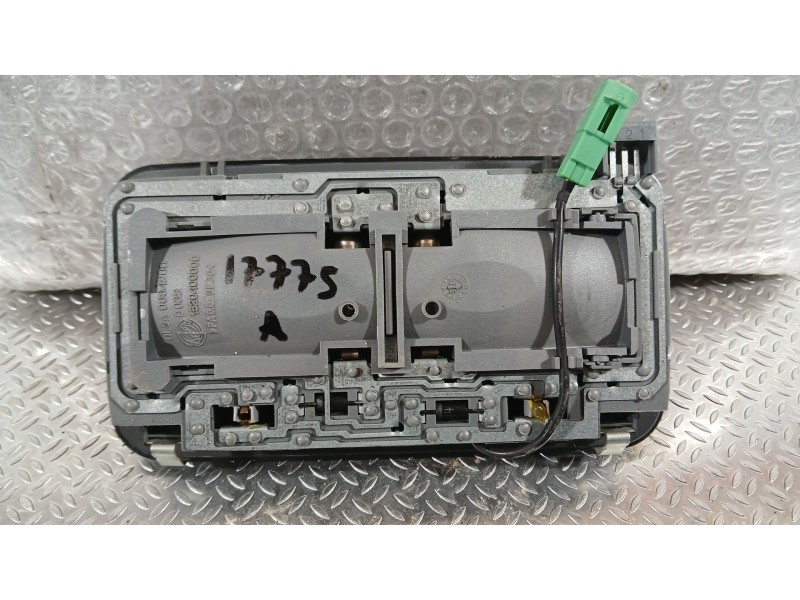 Recambio de luz interior para peugeot boxer autobús 2.0 bluehdi 130 referencia OEM IAM 1680808380 6362Q3 