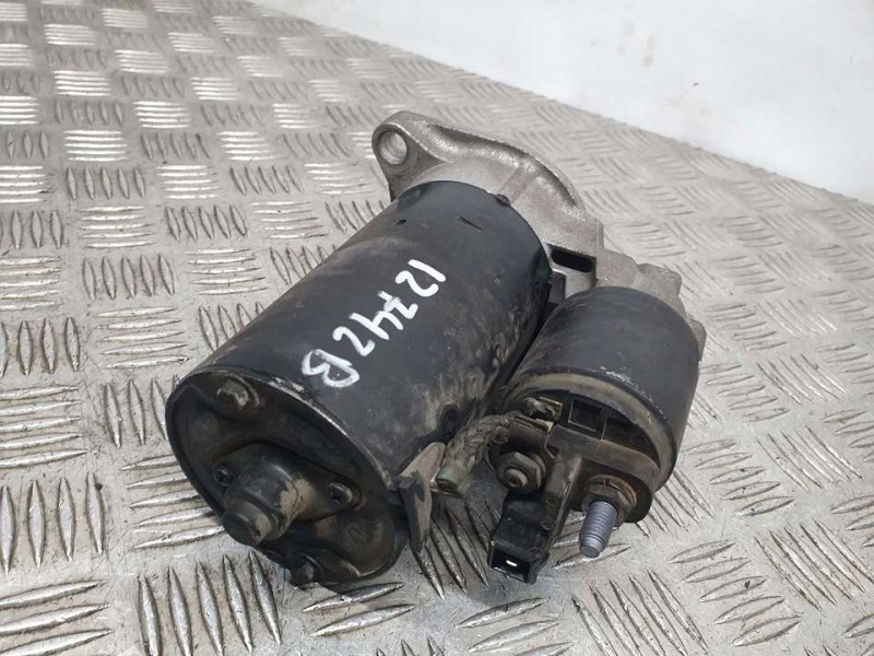 Recambio de motor arranque para volkswagen polo (9n1) trendline referencia OEM IAM 02A911024D 0001125042 BOSCH