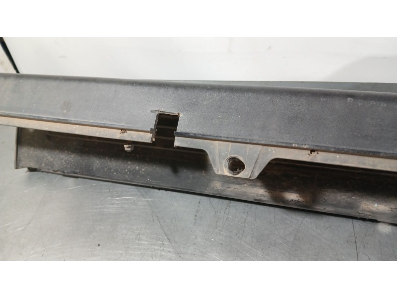 Recambio de paragolpes trasero para peugeot boxer autobús 2.0 bluehdi 130 referencia OEM IAM 1637184780 1637185280 1637185480