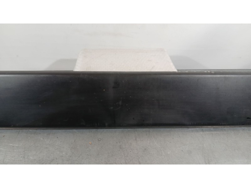 Recambio de moldura para peugeot boxer autobús 2.0 bluehdi 130 referencia OEM IAM   