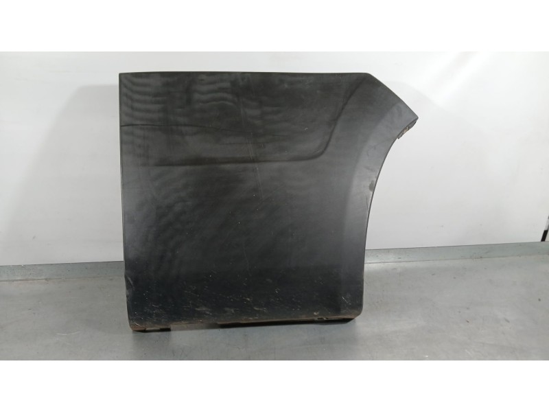 Recambio de molduras traseras para peugeot boxer autobús 2.0 bluehdi 130 referencia OEM IAM   