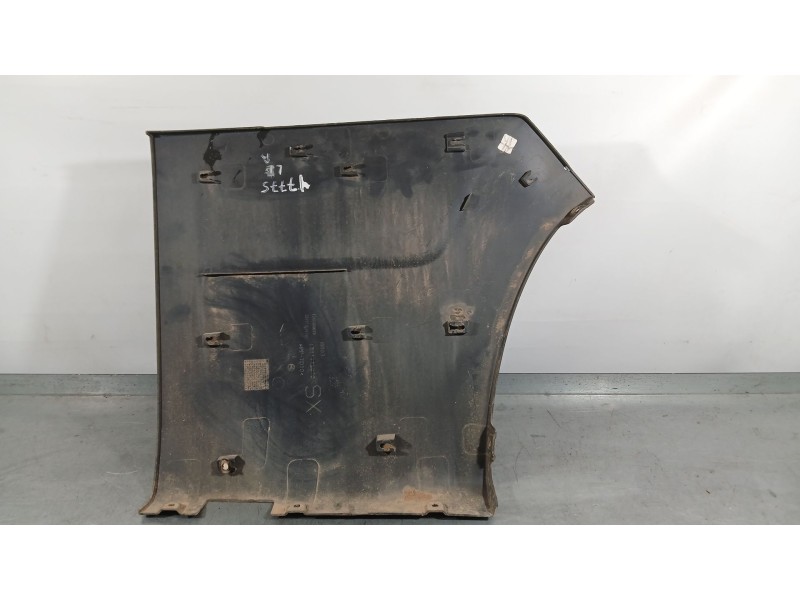 Recambio de molduras traseras para peugeot boxer autobús 2.0 bluehdi 130 referencia OEM IAM   