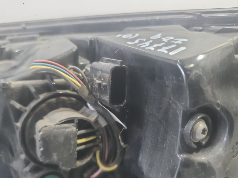 Recambio de piloto trasero izquierdo exterior para renault clio iv (bh_) 1.5 dci 90 referencia OEM IAM 265554091R  