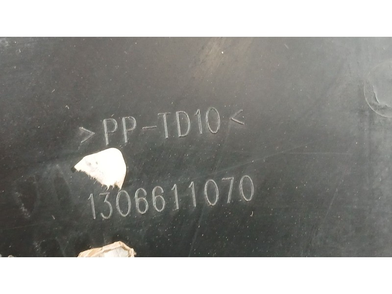 Recambio de moldura para peugeot boxer autobús 2.0 bluehdi 130 referencia OEM IAM   