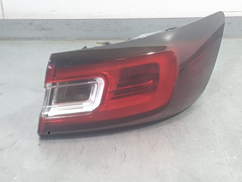 Recambio de piloto trasero derecho exterior para renault clio iv (bh_) 1.5 dci 90 referencia OEM IAM 265502631R  