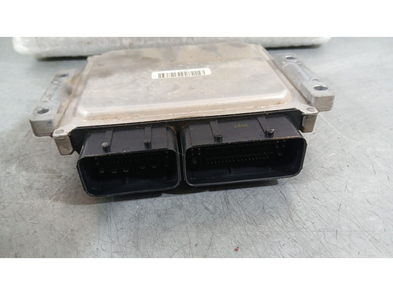 Recambio de centralita motor uce para peugeot boxer autobús 2.0 bluehdi 130 referencia OEM IAM   