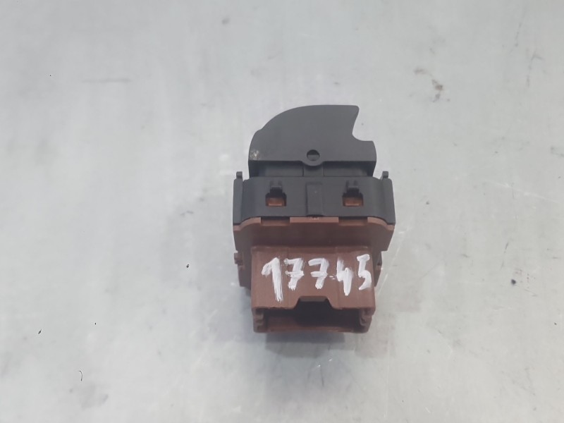 Recambio de mando elevalunas delantero izquierdo para renault clio iv (bh_) 1.5 dci 90 referencia OEM IAM 254114238R  
