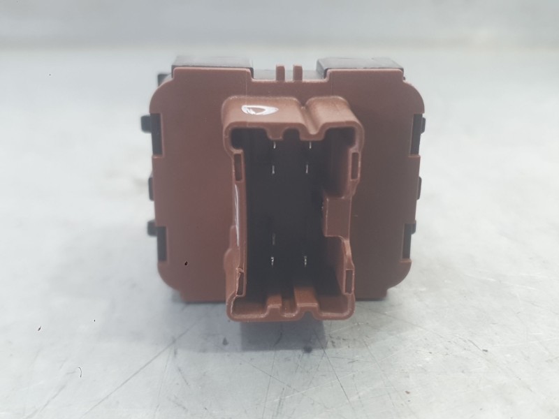 Recambio de mando elevalunas delantero izquierdo para renault clio iv (bh_) 1.5 dci 90 referencia OEM IAM 254114238R  
