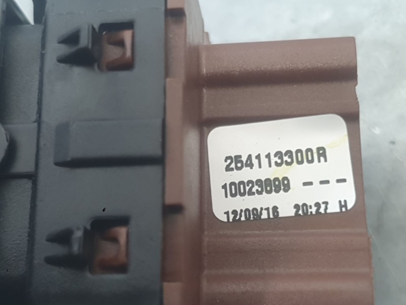 Recambio de mando elevalunas delantero izquierdo para renault clio iv (bh_) 1.5 dci 90 referencia OEM IAM 254114238R  