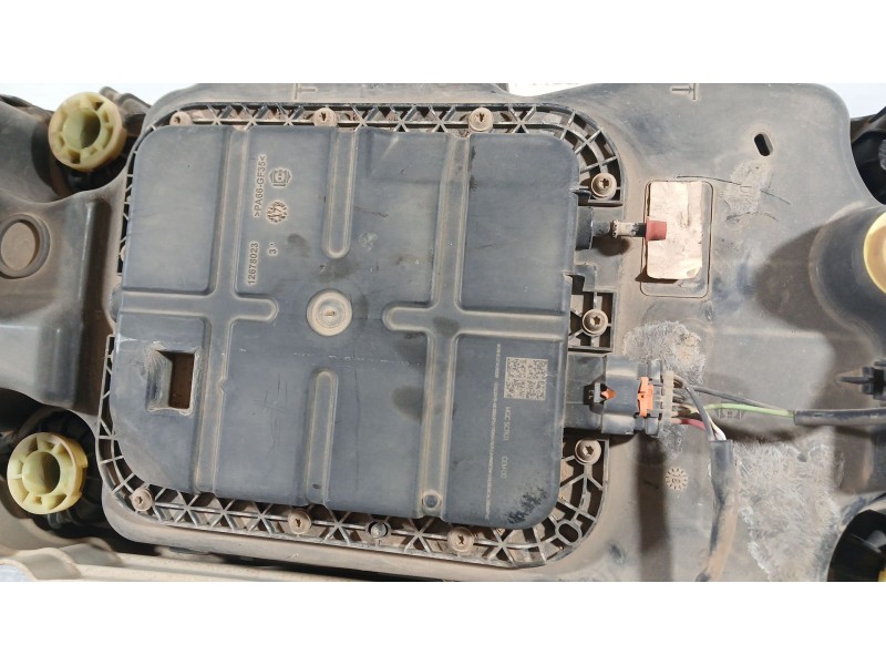 Recambio de deposito adblue para peugeot boxer autobús 2.0 bluehdi 130 referencia OEM IAM 9818716680  