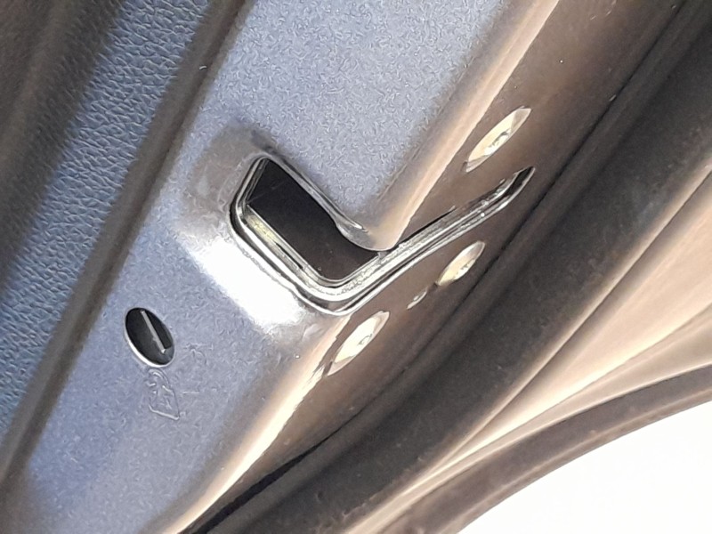 Recambio de cerradura puerta trasera derecha para kia stonic (yb) 1.0 t-gdi eco-dynamics+ referencia OEM IAM 81420H8020  