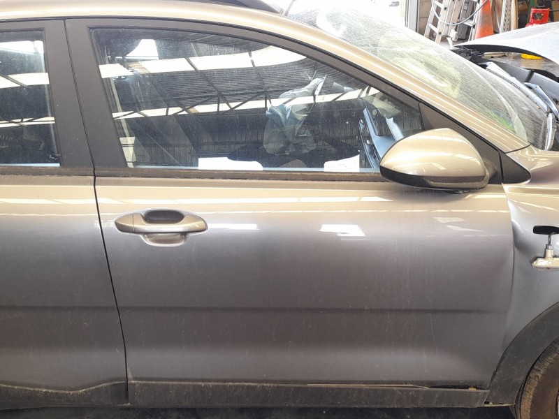 Recambio de puerta delantera derecha para kia stonic (yb) 1.0 t-gdi eco-dynamics+ referencia OEM IAM 76004H8401  